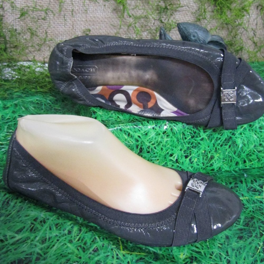COACH DWYER GRAY PATENT LEATHER (8.5) 9B